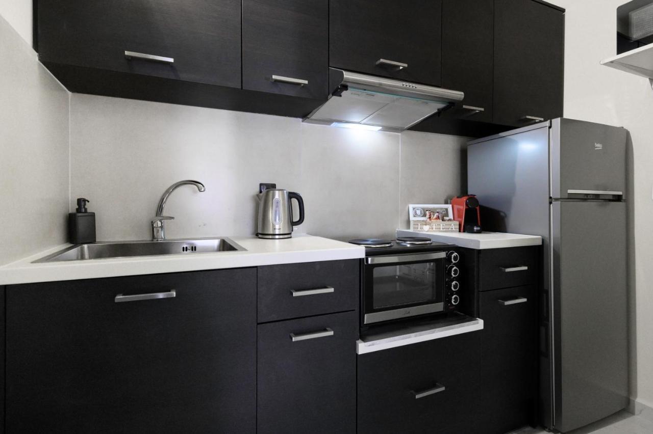 Marble In Apartment Preveza Exterior photo